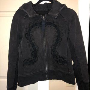 Lululemon Sweater (S/M)